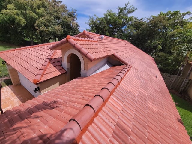 Alabao Roofing Services logo